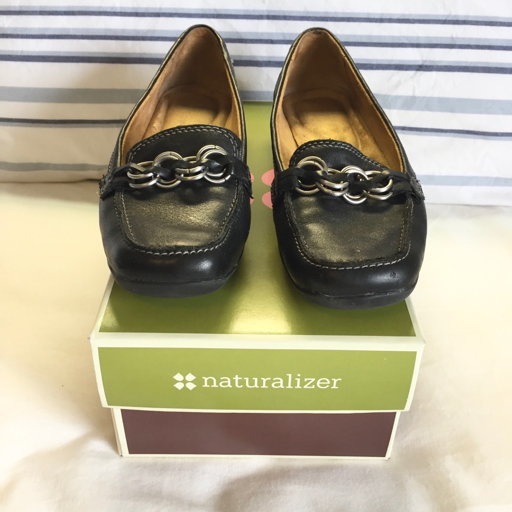 Naturalizer Black Leather, Carlene Loafers Size 6.5 M